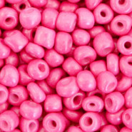 Seed beads 6/0 (4mm) Bubble gum pink